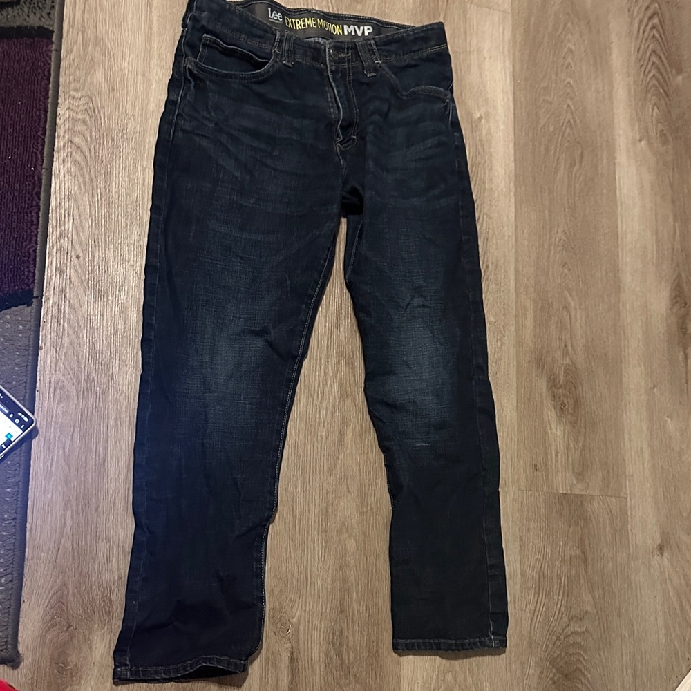 Lee Men's Deep Indigo Relaxed Jeans 16 Husky gently used